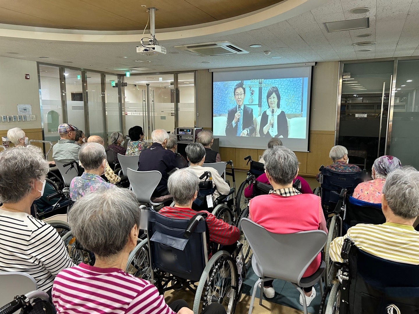 효도로 극장(5.31)(2).jpg