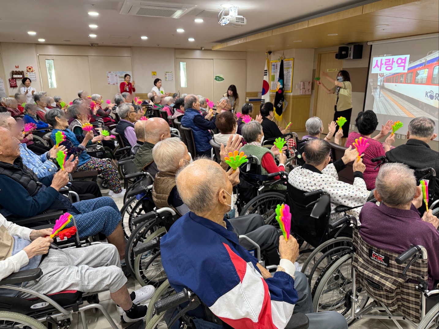 치매놀이활동(10.28)(2).jpg