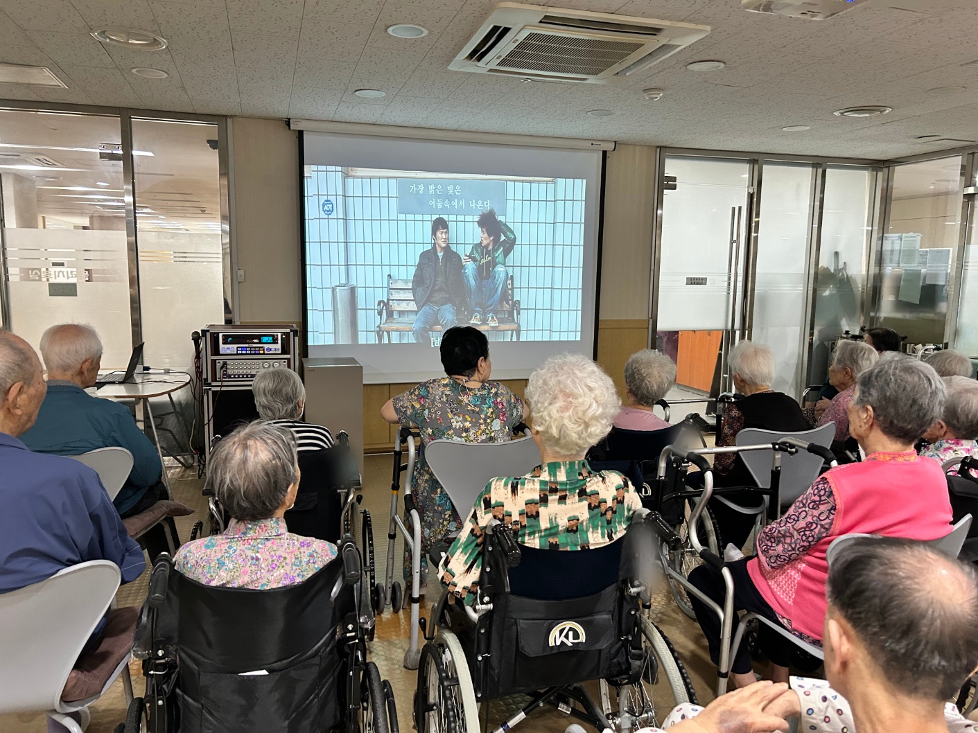 효도로 극장(6.21)(2).jpg